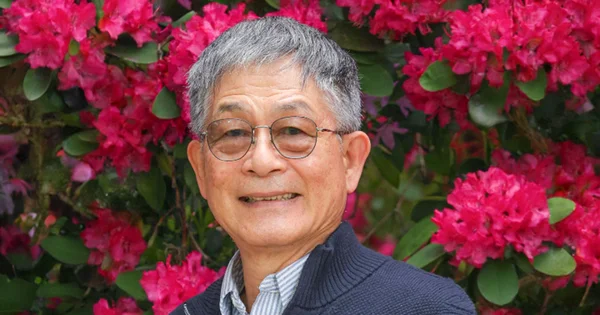 Chunhuei Chi